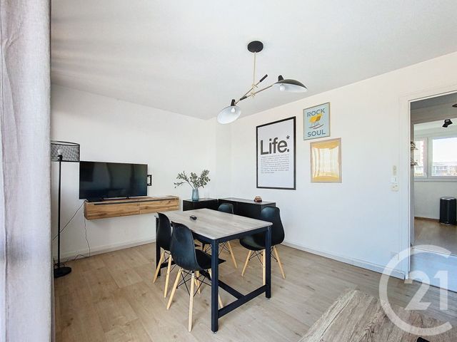 Appartement F4 à vendre - 5 pièces - 66,04 m2 - Cholet - 49 - PAYS-DE-LOIRE