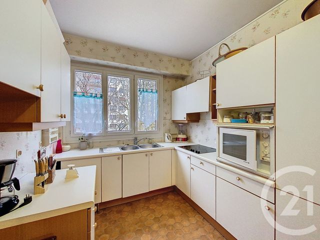 Appartement T4 à vendre - 4 pièces - 101 m2 - Cholet - 49 - PAYS-DE-LOIRE