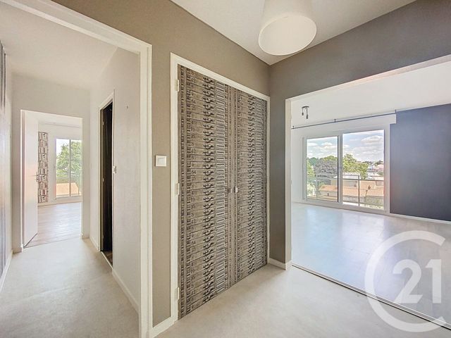 Appartement T3 à vendre - 3 pièces - 72,60 m2 - Cholet - 49 - PAYS-DE-LOIRE