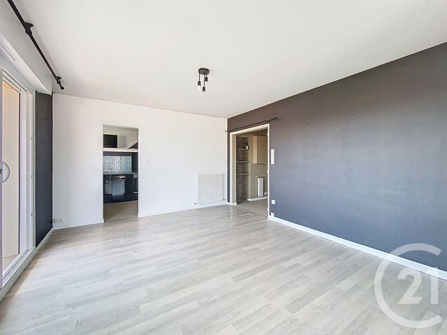 Appartement T3 à vendre - 3 pièces - 72,60 m2 - Cholet - 49 - PAYS-DE-LOIRE
