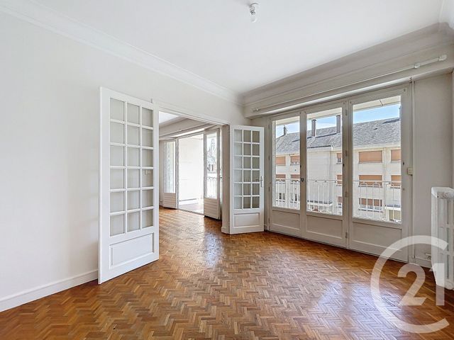 Appartement T4 à vendre - 5 pièces - 115 m2 - Cholet - 49 - PAYS-DE-LOIRE