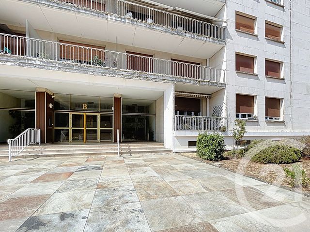 Appartement T4 à vendre - 5 pièces - 115 m2 - Cholet - 49 - PAYS-DE-LOIRE