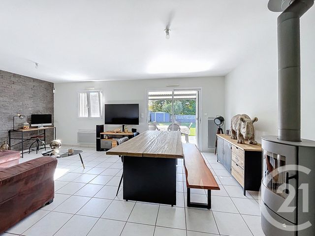 Maison à vendre - 5 pièces - 82 m2 - St Pierre Des Echaubrognes - 79 - POITOU-CHARENTES