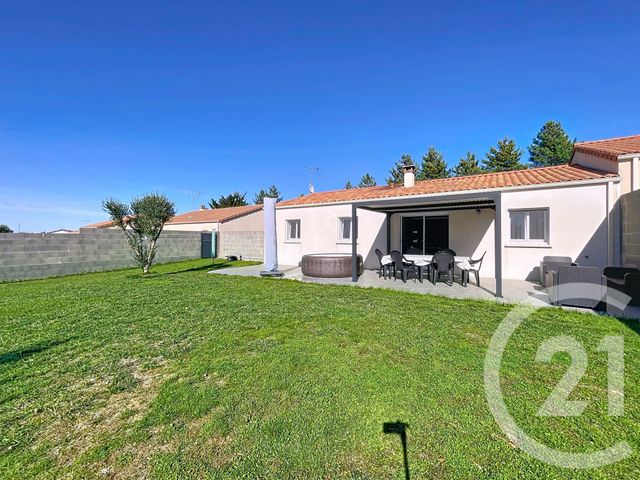 Maison à vendre - 5 pièces - 82 m2 - St Pierre Des Echaubrognes - 79 - POITOU-CHARENTES