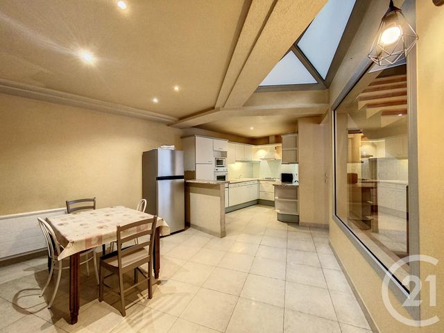 Maison à louer - 6 pièces - 130 m2 - Cholet - 49 - PAYS-DE-LOIRE