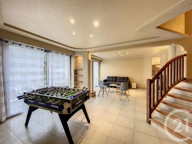 Maison à louer - 6 pièces - 130 m2 - Cholet - 49 - PAYS-DE-LOIRE