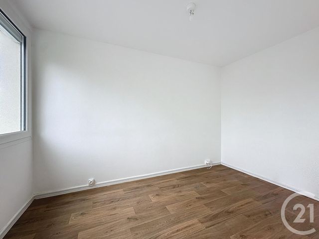Appartement T4 à louer - 4 pièces - 69 m2 - Cholet - 49 - PAYS-DE-LOIRE