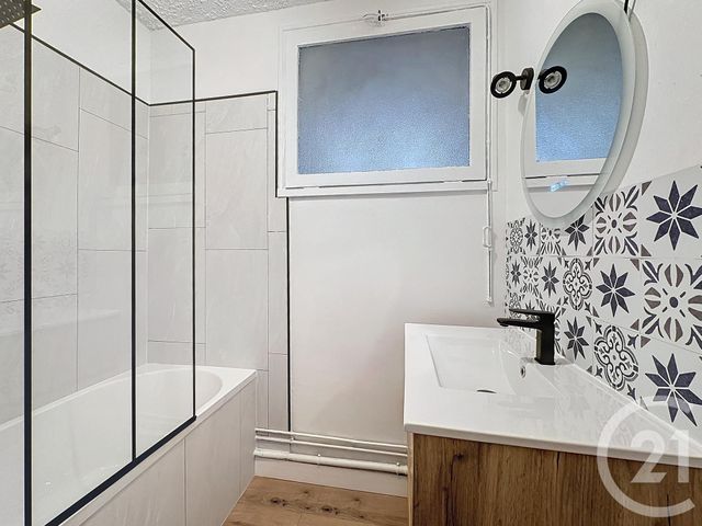 Appartement T4 à louer - 4 pièces - 69 m2 - Cholet - 49 - PAYS-DE-LOIRE