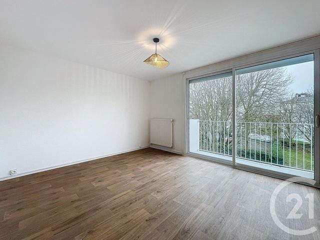 Appartement T4 à louer - 4 pièces - 69 m2 - Cholet - 49 - PAYS-DE-LOIRE