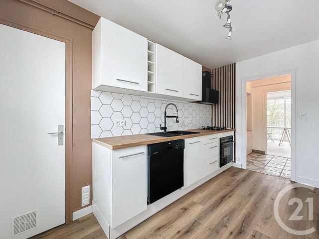 Appartement T4 à louer - 4 pièces - 69 m2 - Cholet - 49 - PAYS-DE-LOIRE