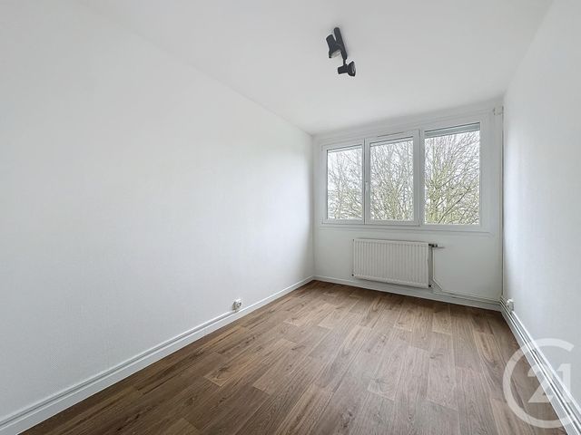 Appartement T4 à louer - 4 pièces - 69 m2 - Cholet - 49 - PAYS-DE-LOIRE