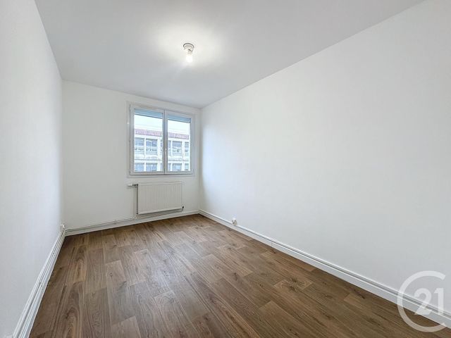 Appartement T4 à louer - 4 pièces - 69 m2 - Cholet - 49 - PAYS-DE-LOIRE
