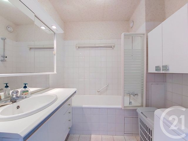 Appartement T3 &agrave; vendre - 3 pi&egrave;ces - 74,56 m2 - Cholet - 49 - PAYS-DE-LOIRE