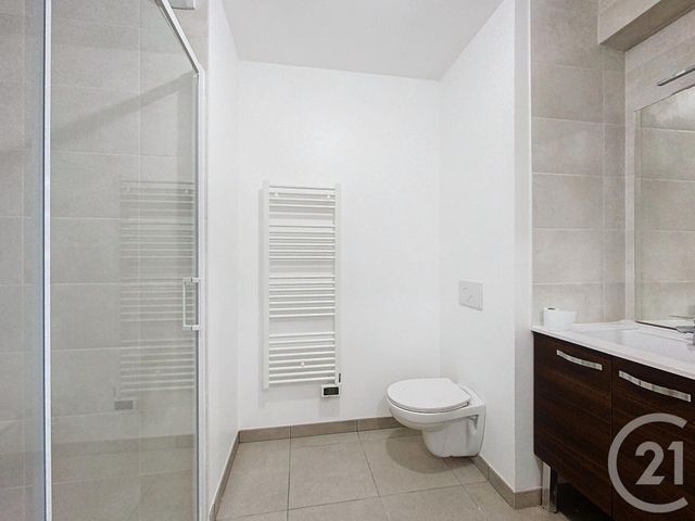 Appartement T2 &agrave; louer - 2 pi&egrave;ces - 46,08 m2 - Cholet - 49 - PAYS-DE-LOIRE