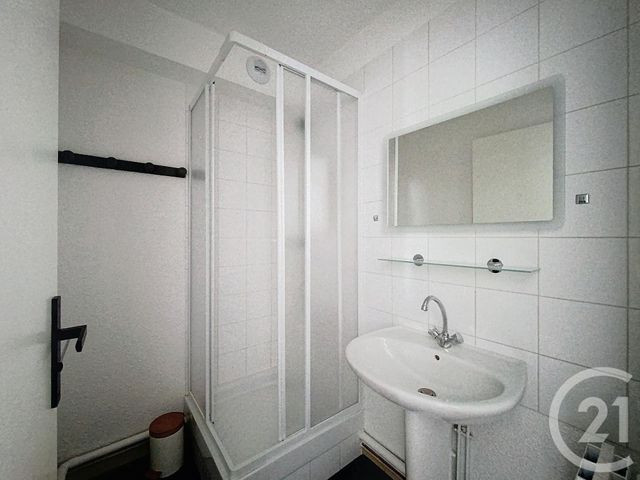 Appartement T1 &agrave; louer - 1 pi&egrave;ce - 24,41 m2 - Cholet - 49 - PAYS-DE-LOIRE