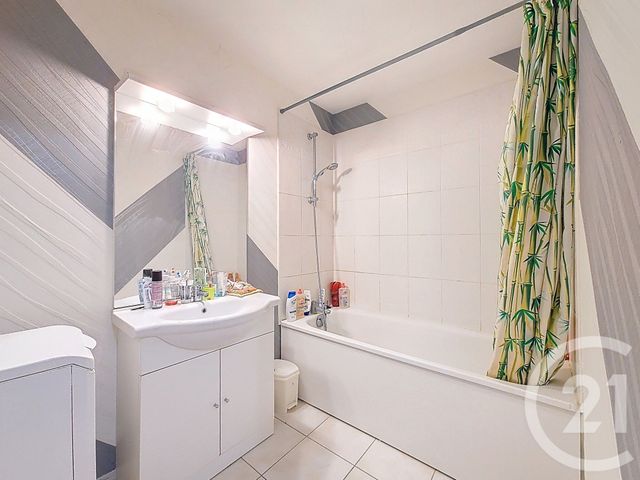 Appartement T3 &agrave; vendre - 3 pi&egrave;ces - 68 m2 - Beaupreau En Mauges - 49 - PAYS-DE-LOIRE