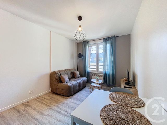 Appartement F1 &agrave; louer - 1 pi&egrave;ce - 19,70 m2 - Cholet - 49 - PAYS-DE-LOIRE