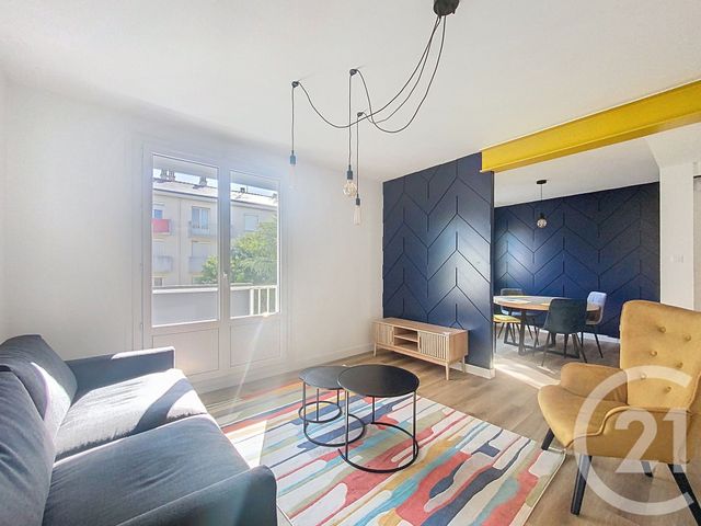 Appartement T3 &agrave; louer - 3 pi&egrave;ces - 64,30 m2 - Cholet - 49 - PAYS-DE-LOIRE