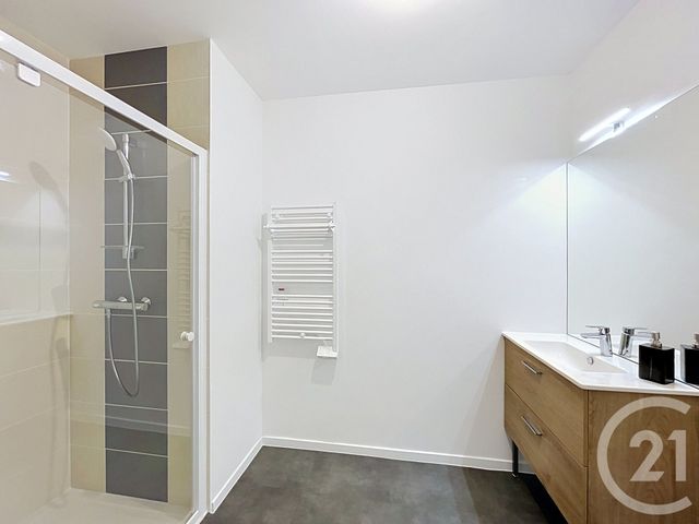 Appartement T3 &agrave; vendre - 3 pi&egrave;ces - 60,75 m2 - Cholet - 49 - PAYS-DE-LOIRE