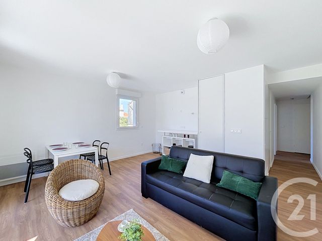Appartement T3 &agrave; vendre - 3 pi&egrave;ces - 60,75 m2 - Cholet - 49 - PAYS-DE-LOIRE