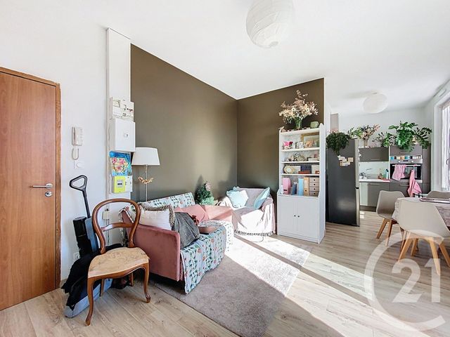 Appartement T2 &agrave; louer - 2 pi&egrave;ces - 40,09 m2 - Cholet - 49 - PAYS-DE-LOIRE