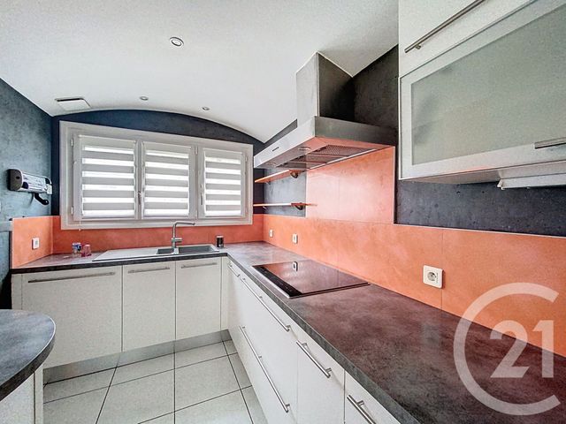 Maison &agrave; vendre - 7 pi&egrave;ces - 138 m2 - Le May Sur Evre - 49 - PAYS-DE-LOIRE