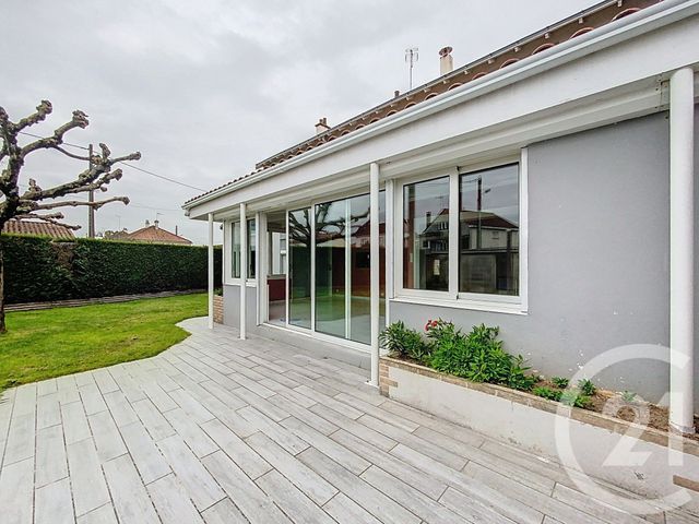 Maison &agrave; vendre - 7 pi&egrave;ces - 138 m2 - Le May Sur Evre - 49 - PAYS-DE-LOIRE