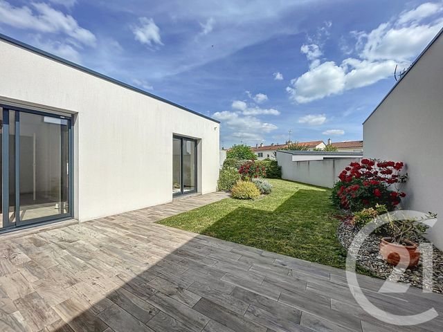 Maison &agrave; louer - 4 pi&egrave;ces - 99,68 m2 - Cholet - 49 - PAYS-DE-LOIRE