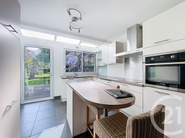 Maison &agrave; louer - 6 pi&egrave;ces - 93,74 m2 - Cholet - 49 - PAYS-DE-LOIRE