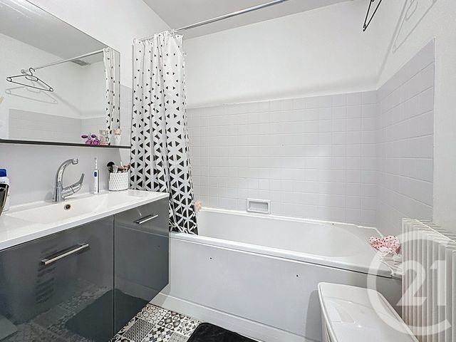 Appartement F2 &agrave; louer - 2 pi&egrave;ces - 60,43 m2 - Cholet - 49 - PAYS-DE-LOIRE