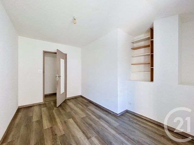 Maison &agrave; louer - 3 pi&egrave;ces - 70,40 m2 - Cholet - 49 - PAYS-DE-LOIRE