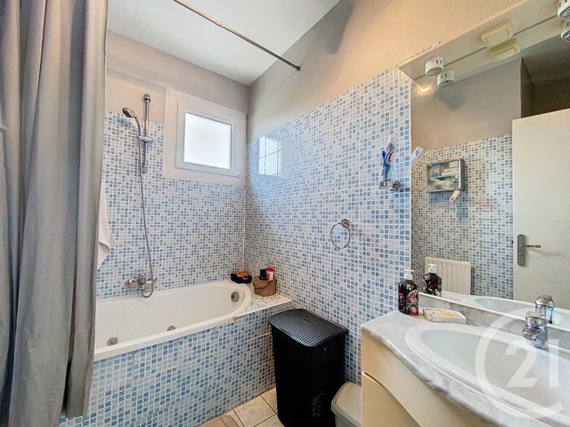 Maison &agrave; louer - 5 pi&egrave;ces - 94,51 m2 - Cholet - 49 - PAYS-DE-LOIRE