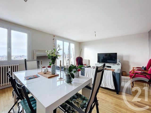 Appartement T3 &agrave; vendre - 3 pi&egrave;ces - 69,70 m2 - Cholet - 49 - PAYS-DE-LOIRE