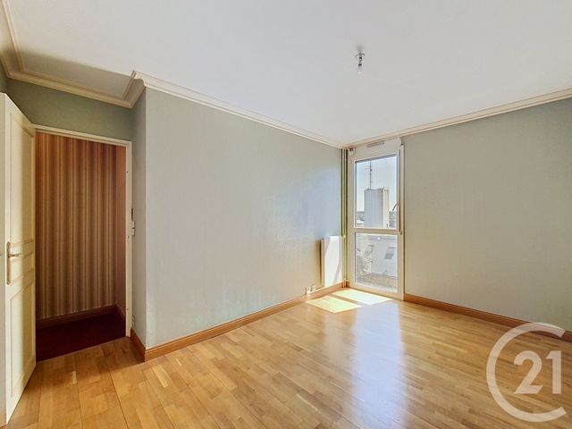 Appartement T5 &agrave; vendre - 5 pi&egrave;ces - 106,23 m2 - Cholet - 49 - PAYS-DE-LOIRE