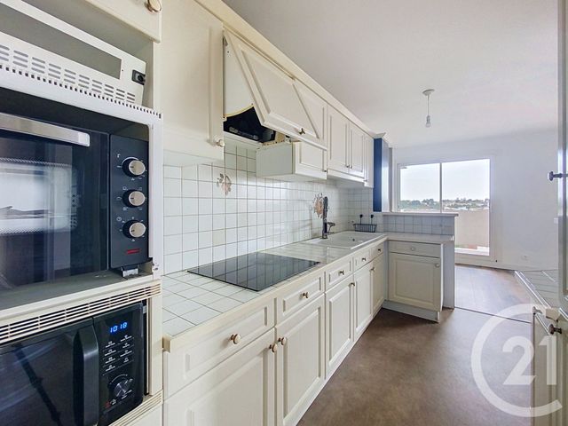 Appartement &agrave; louer - 4 pi&egrave;ces - 77,85 m2 - Cholet - 49 - PAYS-DE-LOIRE
