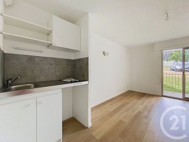 Appartement Studio &agrave; louer - 1 pi&egrave;ce - 24,22 m2 - Cholet - 49 - PAYS-DE-LOIRE