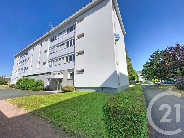 Appartement T4 &agrave; louer - 4 pi&egrave;ces - 75,66 m2 - Cholet - 49 - PAYS-DE-LOIRE