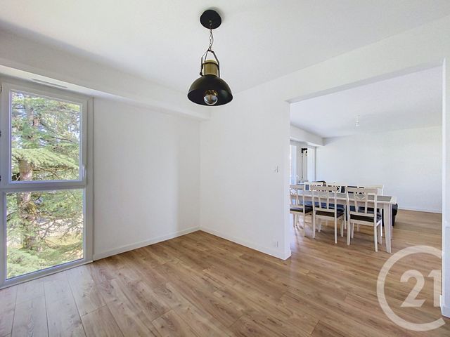 Appartement T4 &agrave; louer - 4 pi&egrave;ces - 75,66 m2 - Cholet - 49 - PAYS-DE-LOIRE