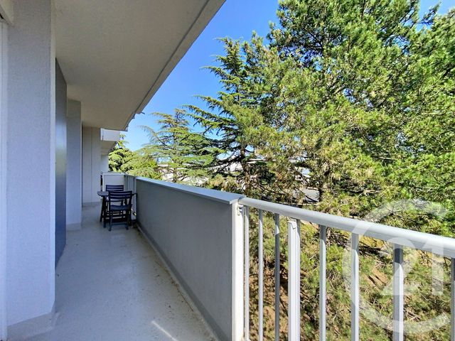 Appartement T4 &agrave; louer - 4 pi&egrave;ces - 75,66 m2 - Cholet - 49 - PAYS-DE-LOIRE