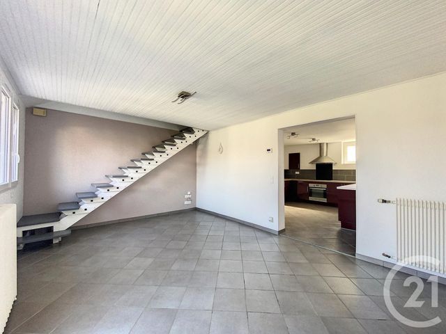 Maison &agrave; louer - 4 pi&egrave;ces - 76,60 m2 - Cholet - 49 - PAYS-DE-LOIRE