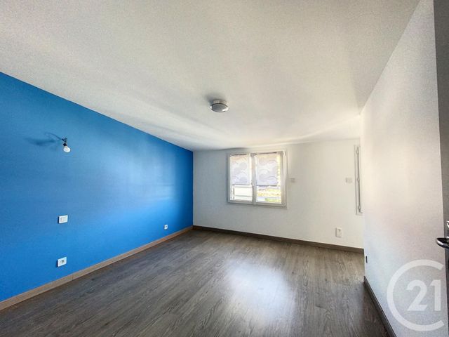 Maison &agrave; louer - 4 pi&egrave;ces - 76,60 m2 - Cholet - 49 - PAYS-DE-LOIRE