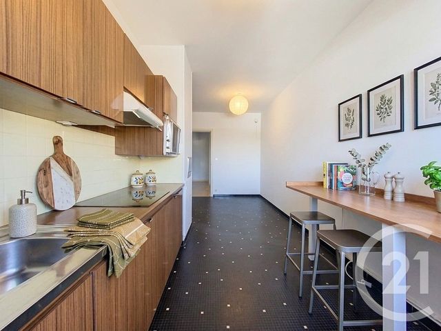 Appartement &agrave; louer - 4 pi&egrave;ces - 102 m2 - Cholet - 49 - PAYS-DE-LOIRE