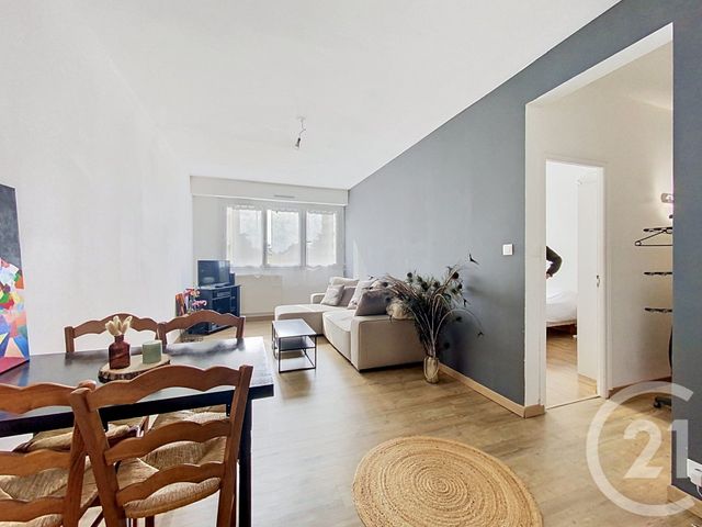 Appartement &agrave; vendre - 2 pi&egrave;ces - 45,75 m2 - Cholet - 49 - PAYS-DE-LOIRE