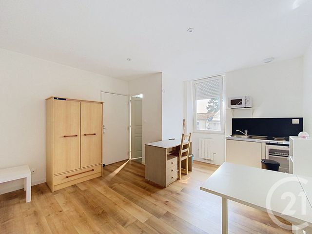 Appartement Studio &agrave; louer - 1 pi&egrave;ce - 17,38 m2 - Cholet - 49 - PAYS-DE-LOIRE