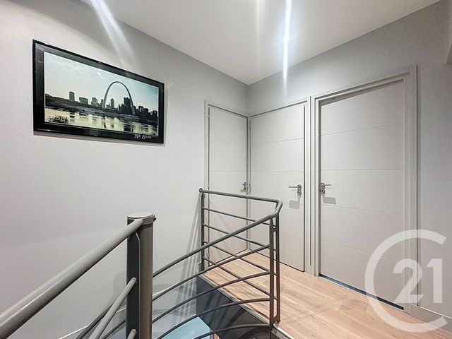 Maison &agrave; louer - 3 pi&egrave;ces - 73,40 m2 - Cholet - 49 - PAYS-DE-LOIRE