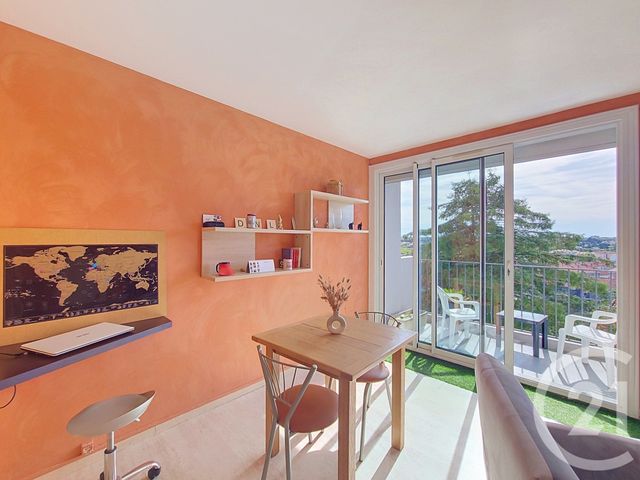 Appartement T3 &agrave; vendre - 4 pi&egrave;ces - 56,05 m2 - Cholet - 49 - PAYS-DE-LOIRE