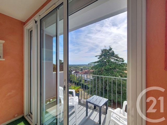 Appartement T3 &agrave; vendre - 4 pi&egrave;ces - 56,05 m2 - Cholet - 49 - PAYS-DE-LOIRE