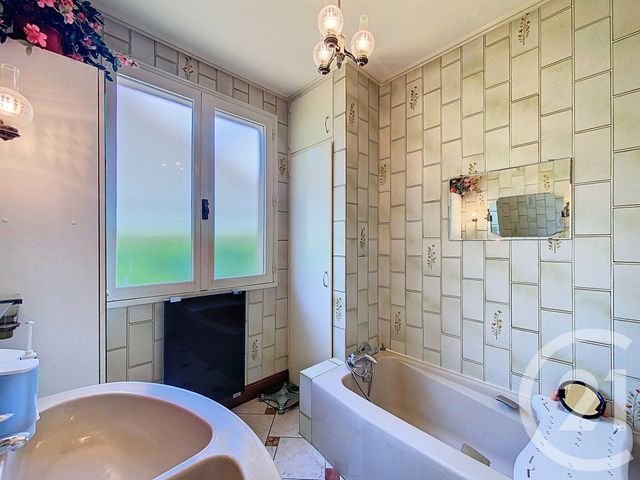 Maison &agrave; louer - 5 pi&egrave;ces - 132,90 m2 - St Leger Sous Cholet - 49 - PAYS-DE-LOIRE