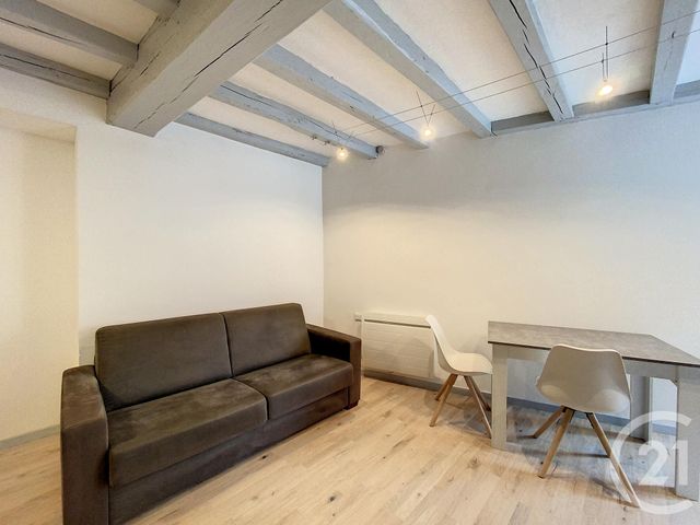 Appartement Studio &agrave; louer - 1 pi&egrave;ce - 20,84 m2 - Cholet - 49 - PAYS-DE-LOIRE