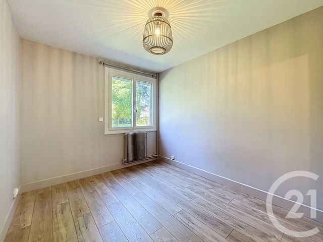 Appartement T3 &agrave; louer - 3 pi&egrave;ces - 73,25 m2 - Cholet - 49 - PAYS-DE-LOIRE